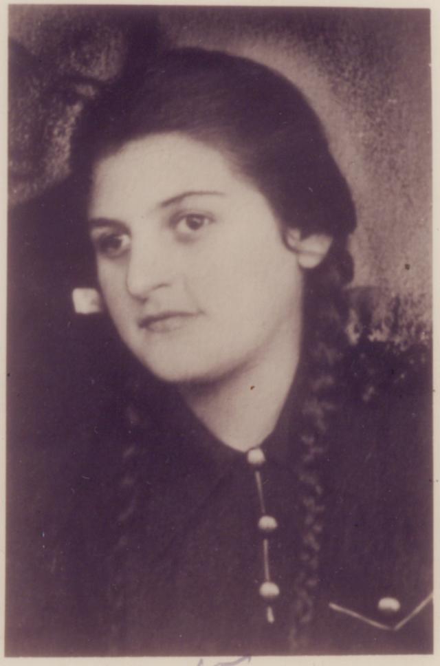 Clara Kramer at the age of 15.