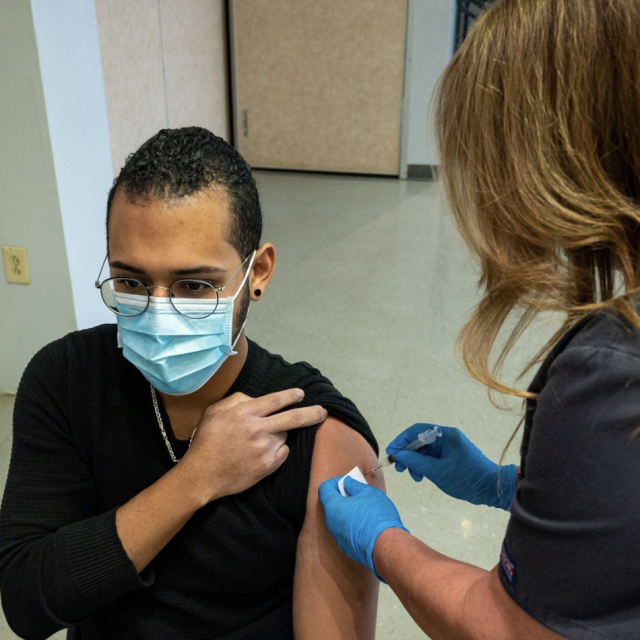 Student gets vaccinated