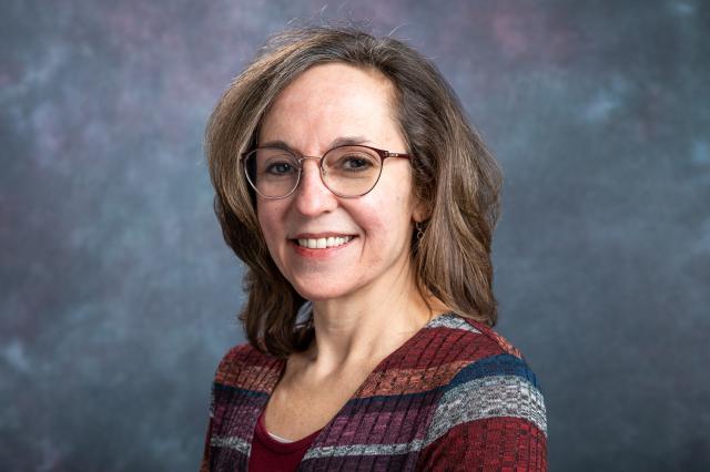 Headshot of Lynann Schraer-Joiner