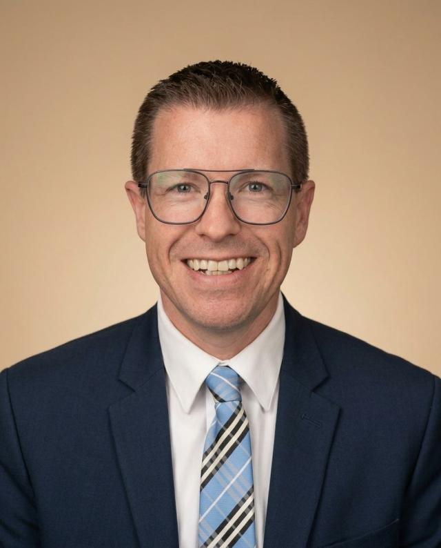 John Raue headshot 