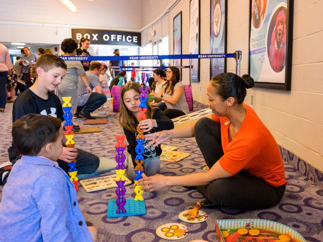 Kean graduate students provided sensory activities for children