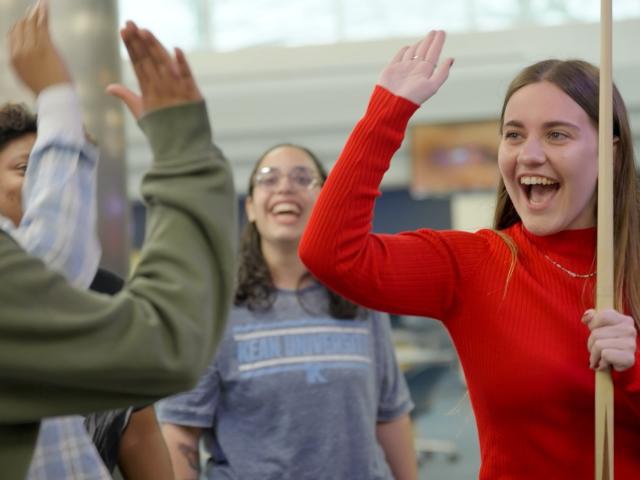 A still from the Campus Experience segment of The College Tour en Espanol