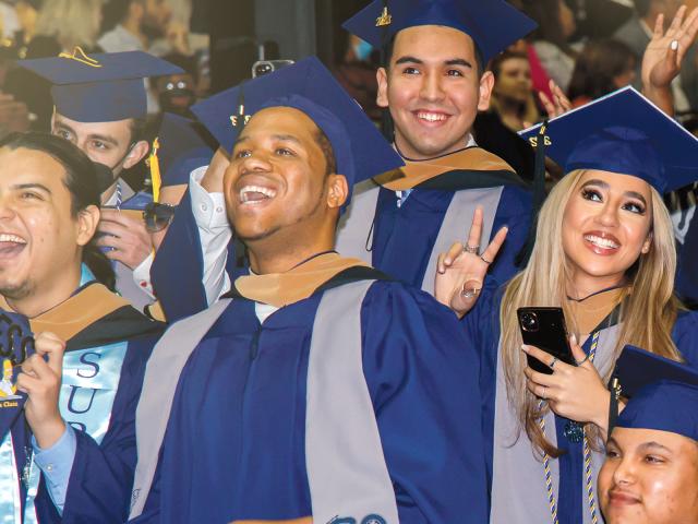 Kean Grads attend commencement