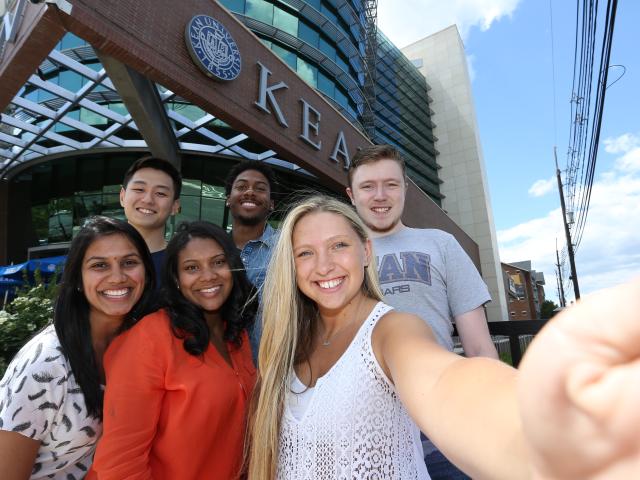Kean Students take a Selfie