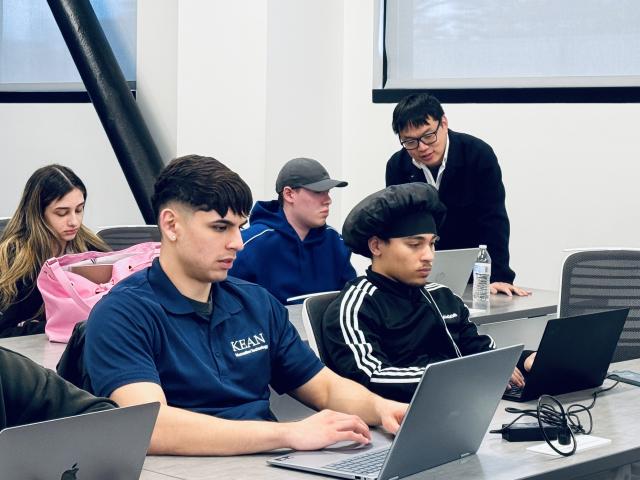 Boyang Li teaching students in a classroom