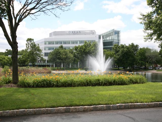 Kean University Campus with fountains