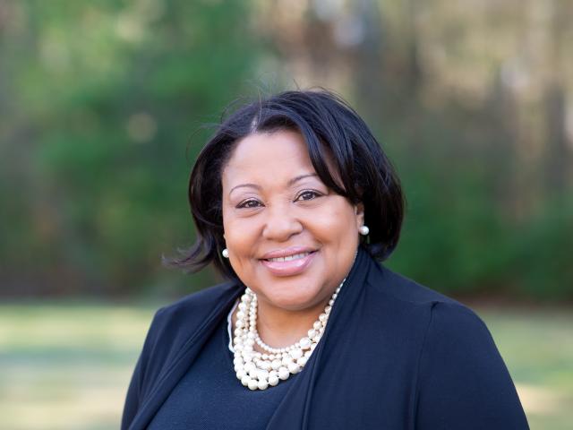 Headshot of DiOnetta Jones Crayton