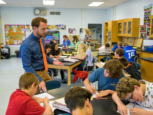 Kean Ocean Physical Education student instructs class