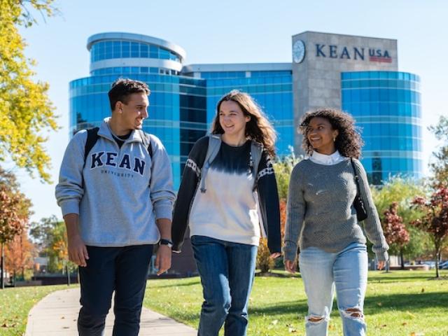 Kean students walk near the North Avenue Academic Building