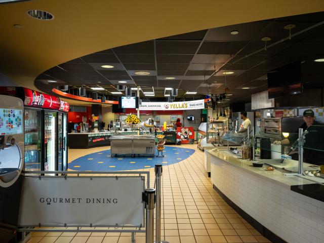 Yellas Cafe at Kean Jersey City