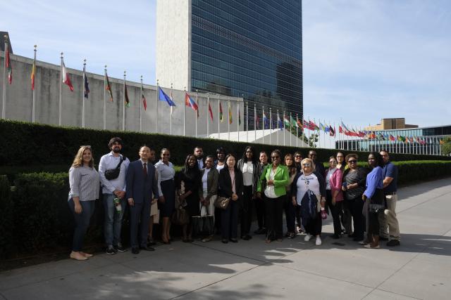 Kean students tour UN