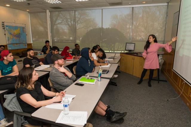 Kean Professor Xurong Kong instructs Asian Studies class