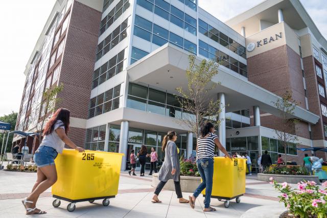 Freshmen move in to the residence halls