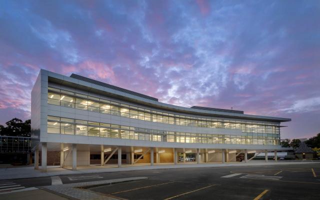 Photo of the new George Hennings Research WIng Fall 2020