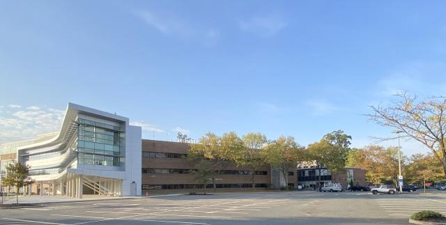 Photo of the new George Hennings Research WIng Fall 2020