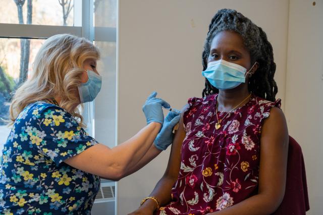 Kean staffer receives the vaccine