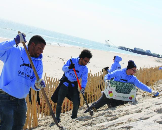 Hurricane Sandy - Kean Volunteers