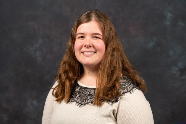 Sarah Coykendall Headshot