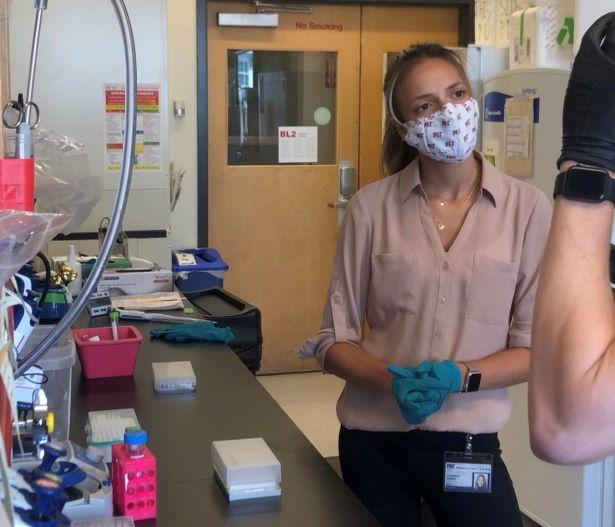 Student Florencia Burian is working in the lab at MIT