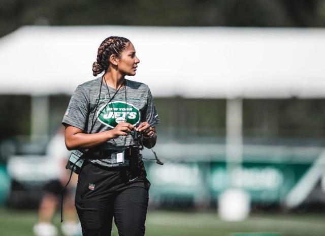 Tianna Marquez in action with the Jets, where she is doing clinical rotation as an athletic training student