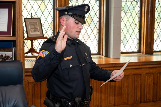 Kean police officer swearing in