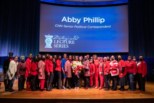 group photo of Delta Sigma Theta