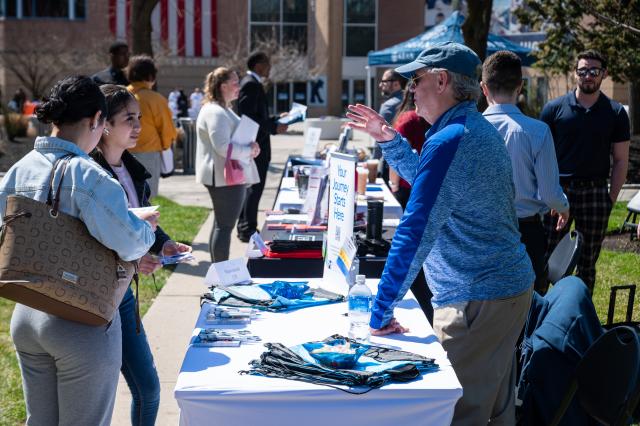 career fair engaging 