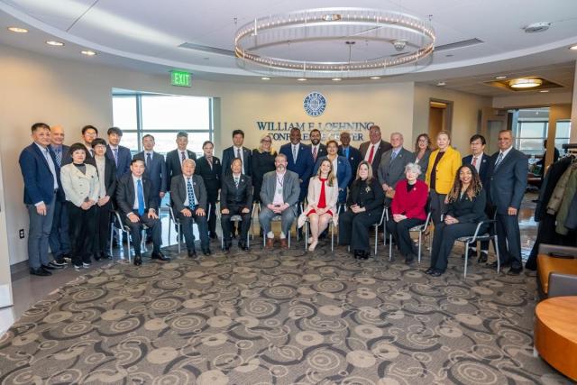Government leaders from China and Union County with leaders from Kean USA and WKU