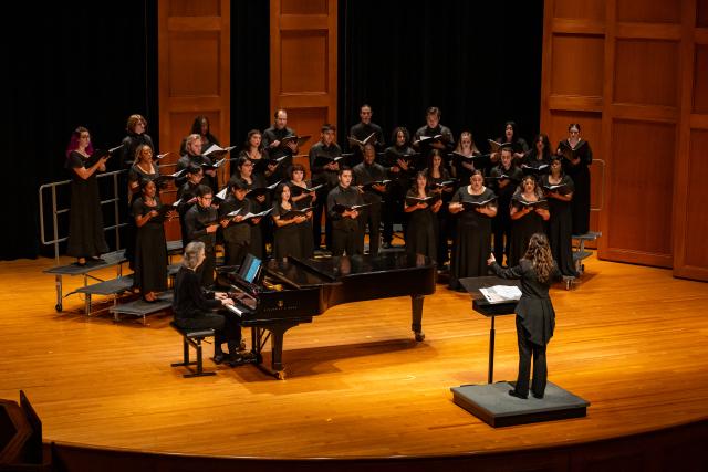 Kean's choral ensemble