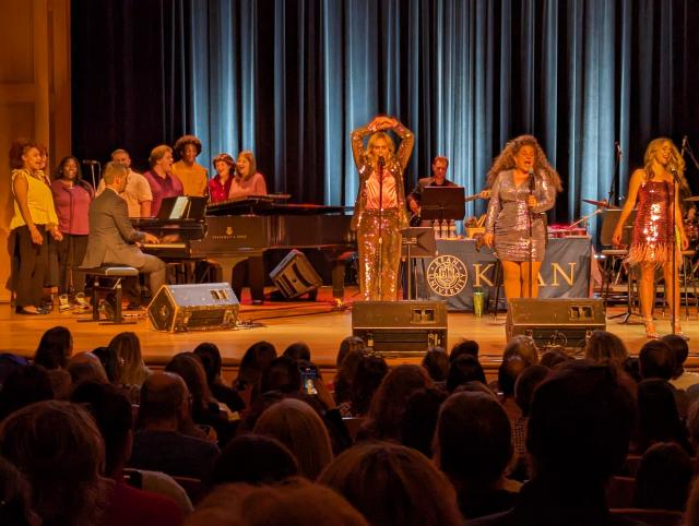 Kean's Broadway Babies on stage with Laura Bell Bundy, Marissa Jaret Winokur and Kerry Butler.