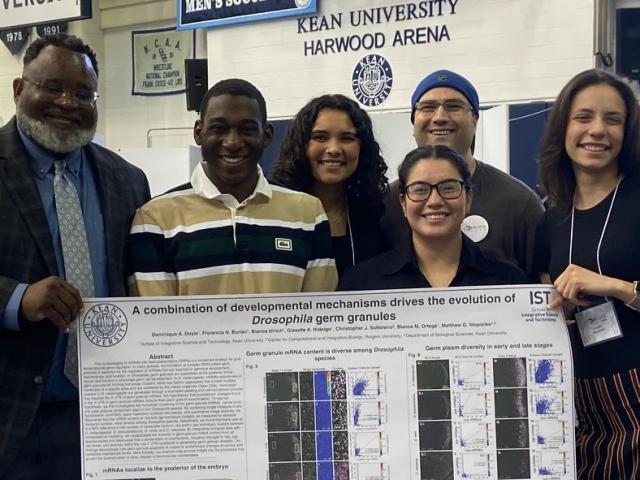 Niepielko Lab with Kean President, Dr. Repollet