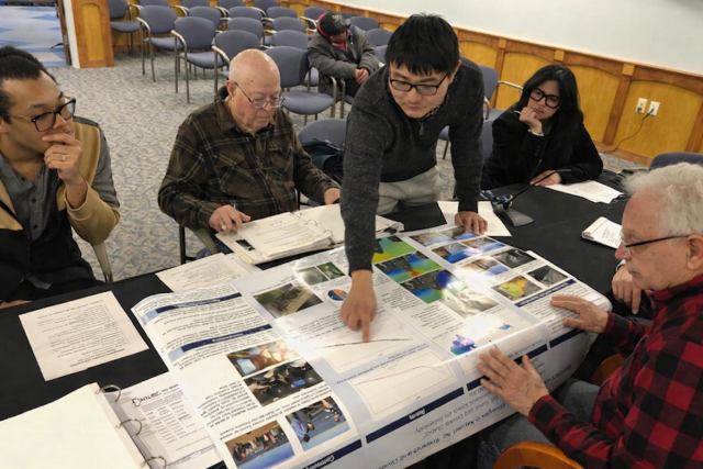 Jun Cheng meets with lawmakers regarding beach erosion