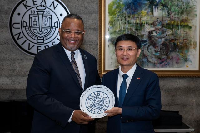 Dr. Lamont Repollet and WKU Chancellor Frank Wang