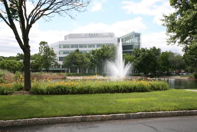 Kean University Campus with fountains