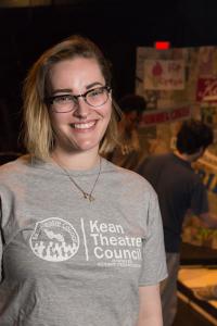 Theatre alumna Mary Kate Grimes